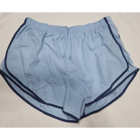 Nike Dri-Fit women's Running shorts size 2X NWT L13''x W32'' - Picture 1 of 7